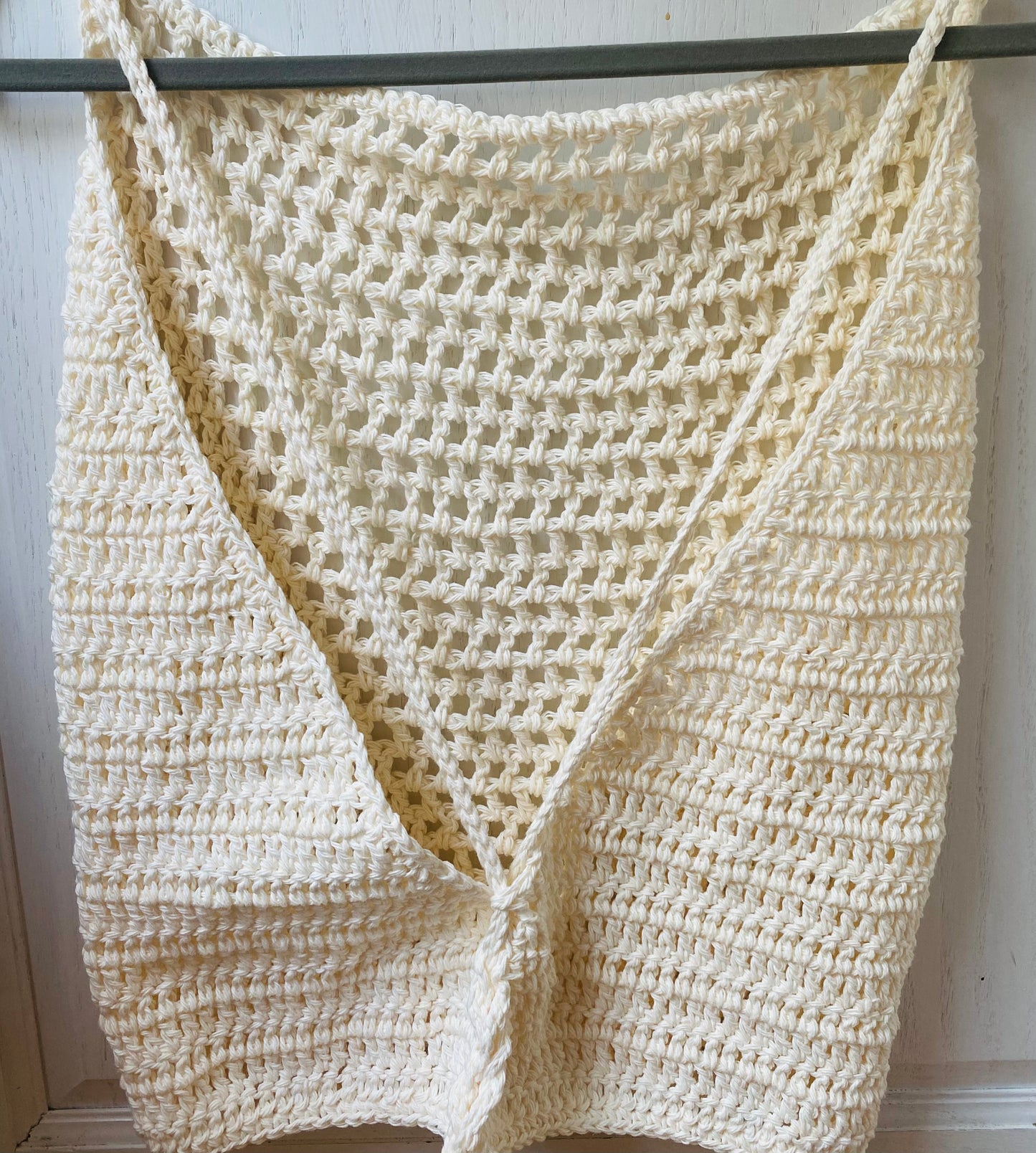 Sneaky V Top (Solids)