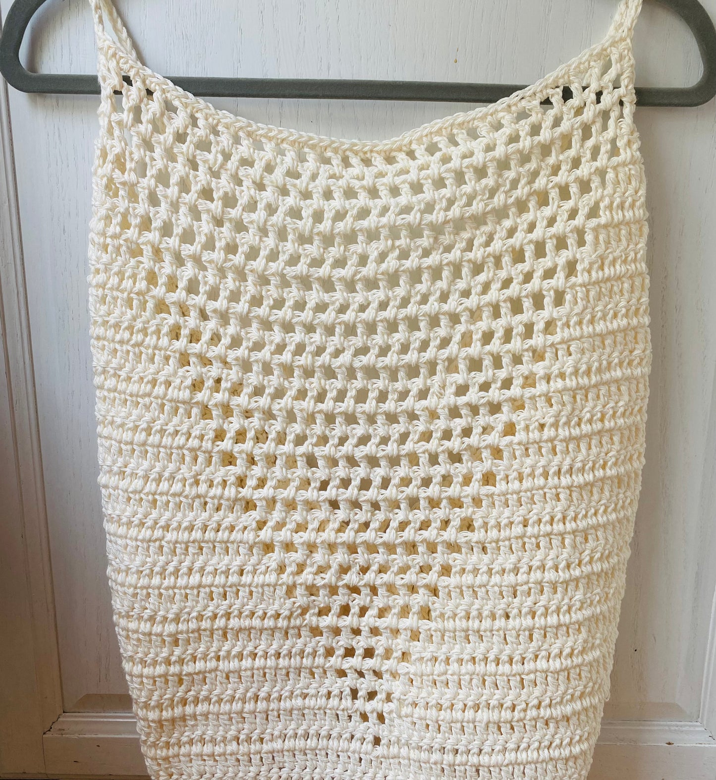 Sneaky V Top (Solids)