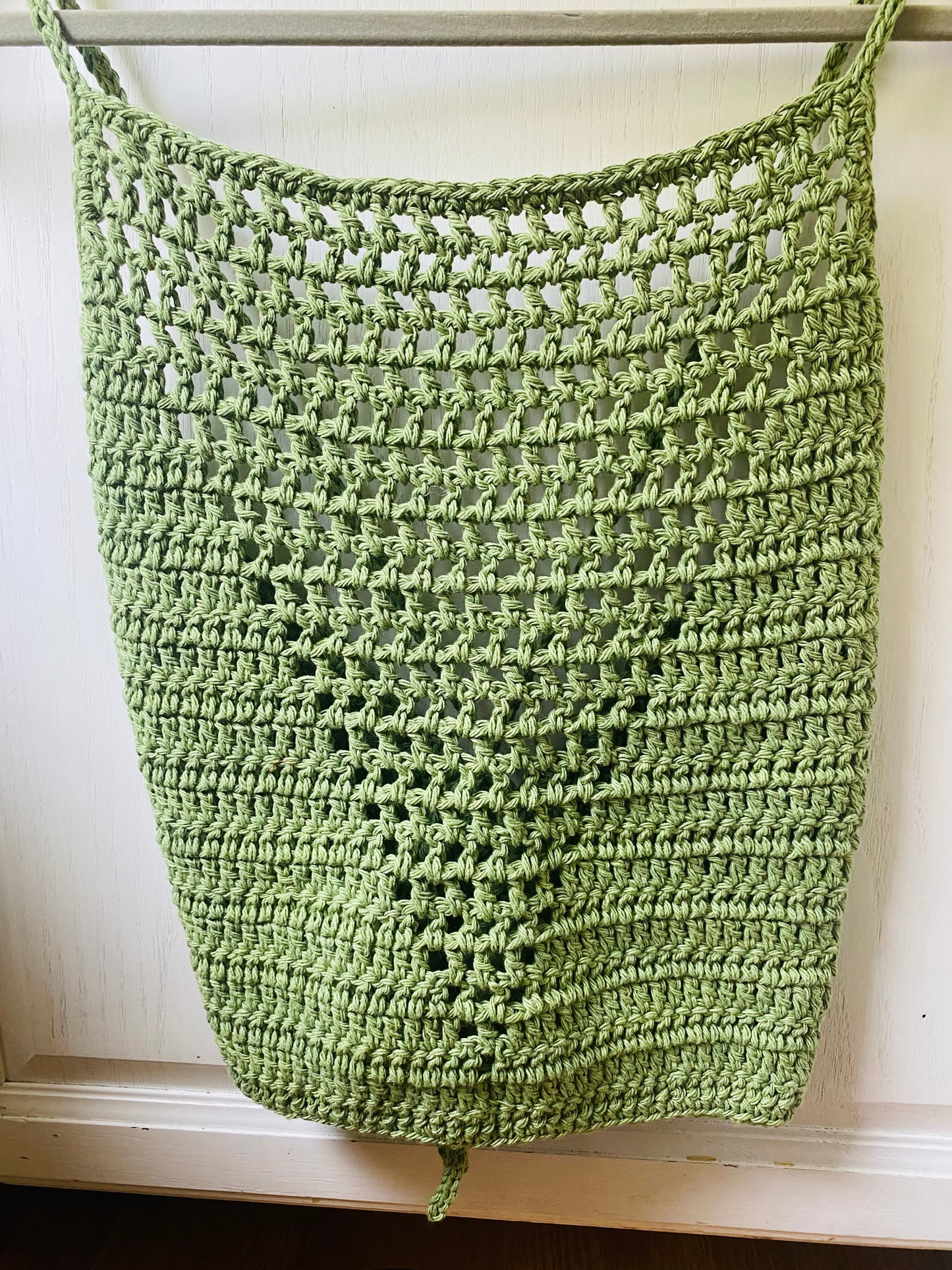 Sneaky V Top (Solids)